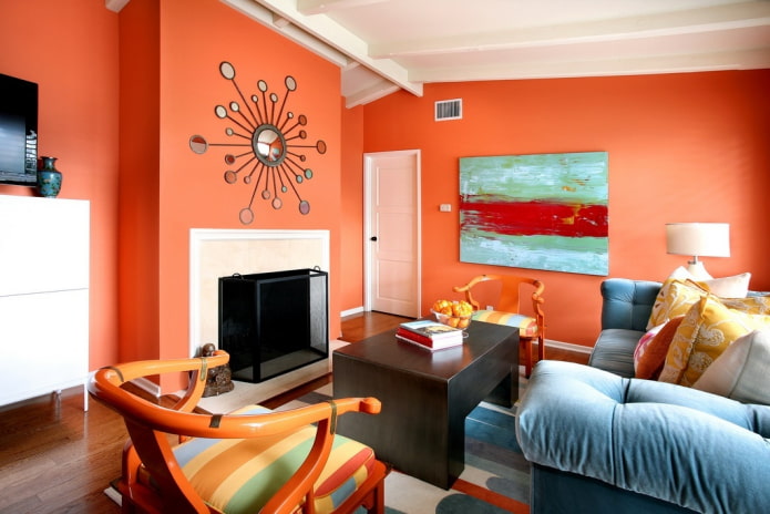 orangefarbene Wände im Wohnzimmer