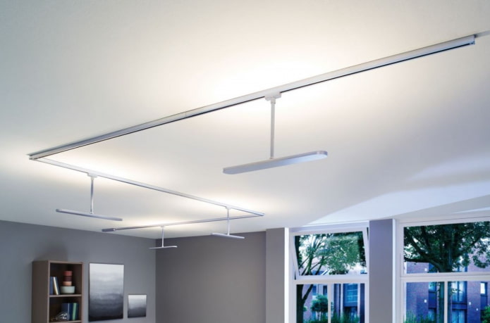 Schienenleuchte mit Leuchtstofflampe