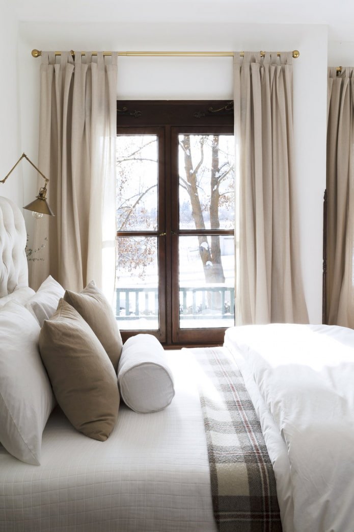 Vorhänge ohne Tüll im Schlafzimmer