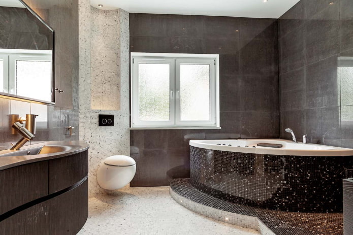 Doppeleckbadewanne, mit Mosaiken veredelt