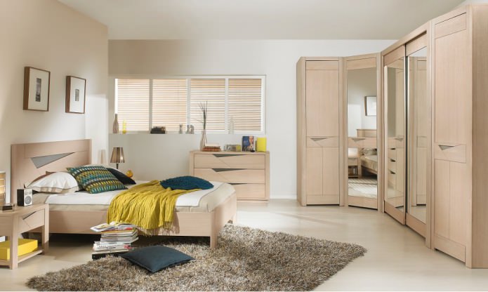 Foto von Eckschränken im Schlafzimmer
