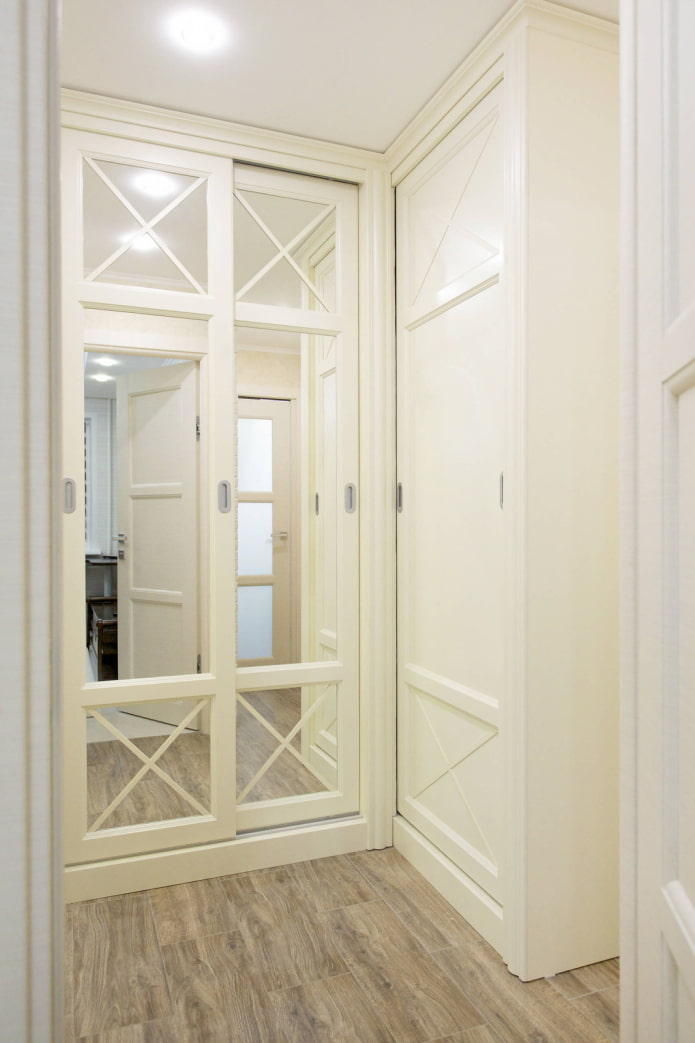 Beige Ecke im Flur
