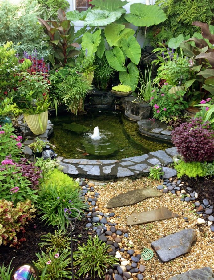 Teich mit Springbrunnen