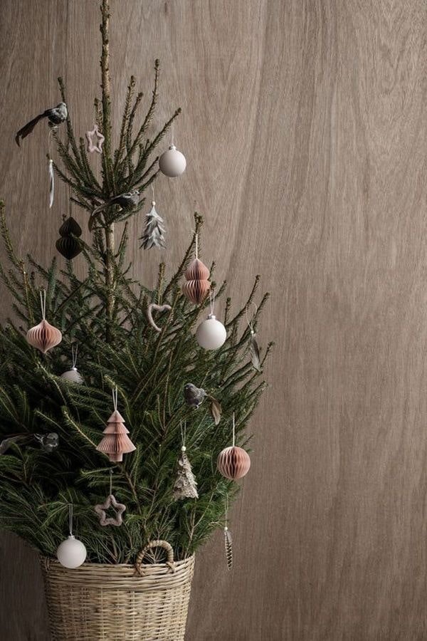 Minimalistischer Weihnachtsbaum