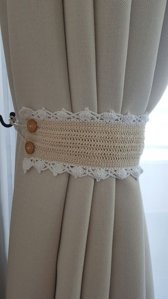 Gestrickter Raffhalter