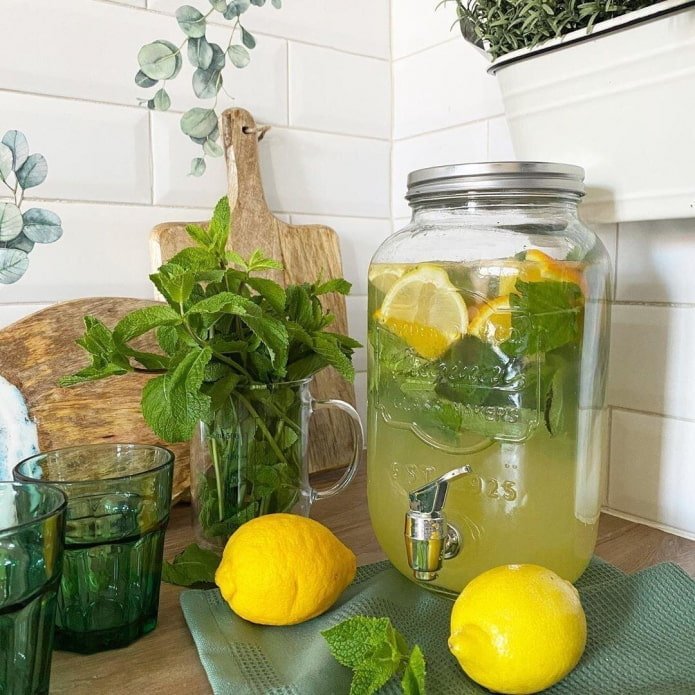 Zitronen, Minze, Limonade