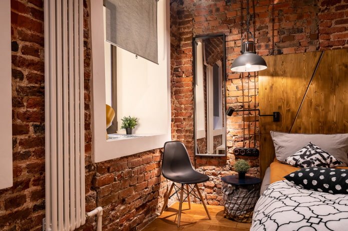 Pendelleuchte in einem Schlafzimmer im Loft