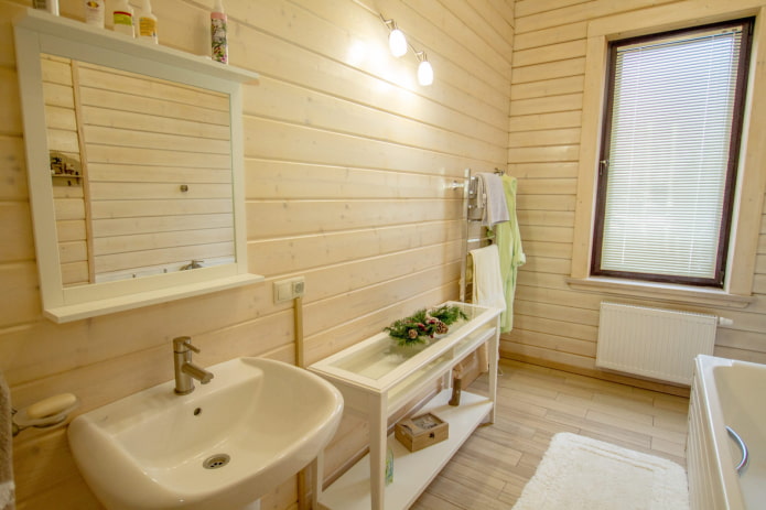 Holzverkleidung im Nassraum