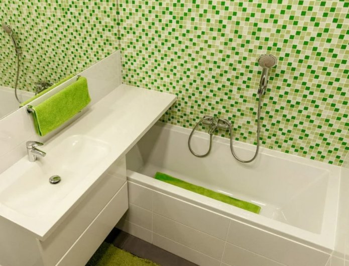 Badezimmerdekoration mit Mosaiken