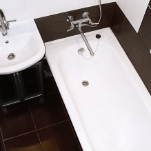 Wie dekoriert man das Innere eines 2 m² großen Badezimmers schön?-5