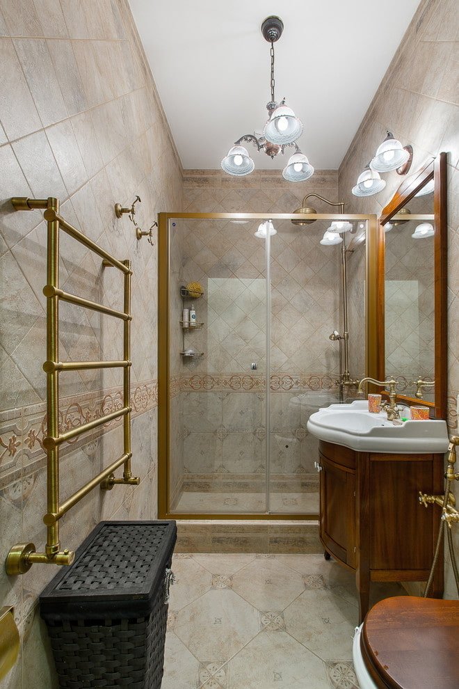 Dusche im klassischen Stil