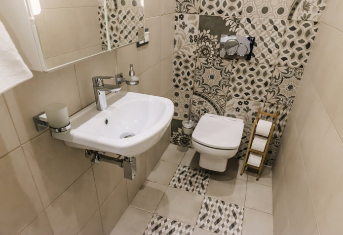 Toilette mit Wand-WC und Waschbecken