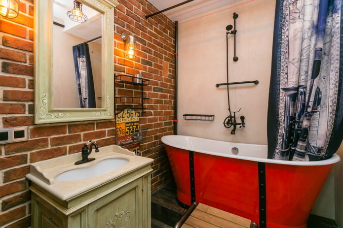 Sanitäranlagen im Badezimmer im Loft-Stil