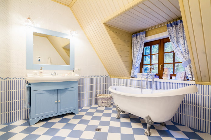 Badezimmer in einem Landhaus