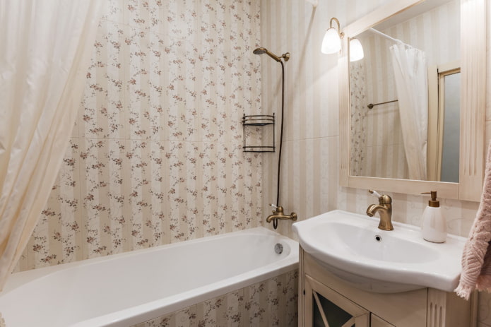 Badezimmer im Provence-Stil