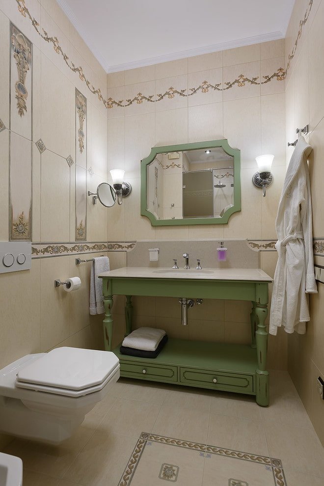 Toilette mit Waschbecken im Provence-Stil