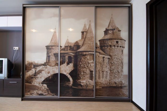 Kleiderschrank mit Fotodruck