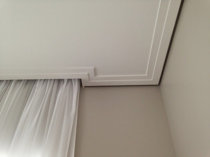 Decke mit Zwischenraum