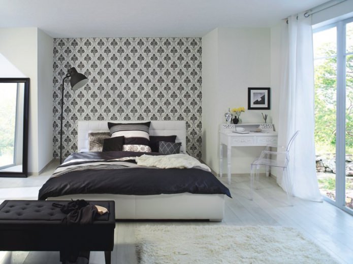 Kombinierte Tapete im Schlafzimmer