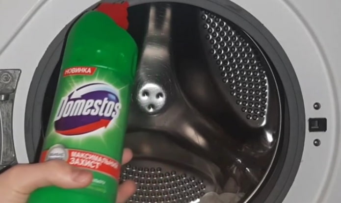 Domestos Reiniger
