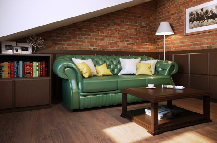 Grünes Chesterfield-Sofa im Innenraum