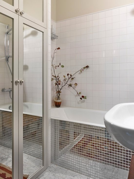 Badezimmerdekoration mit Mosaiken
