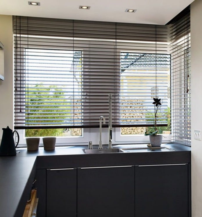Unter der Decke