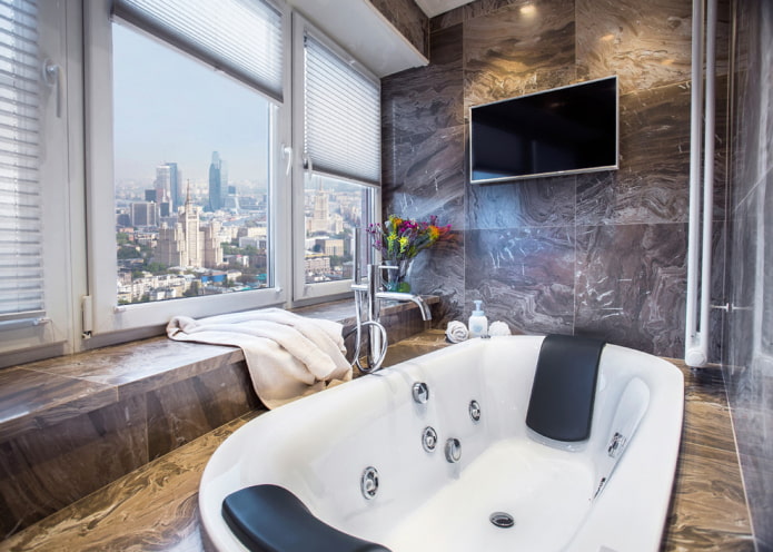 Papierplissé im Badezimmer