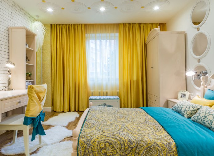 Vorhänge im Schlafzimmer