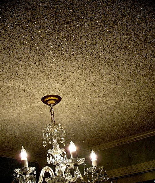 Glänzende Decke