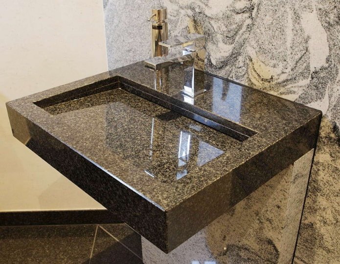 schwarzes Flüssigstein-Spülbecken in Granitoptik
